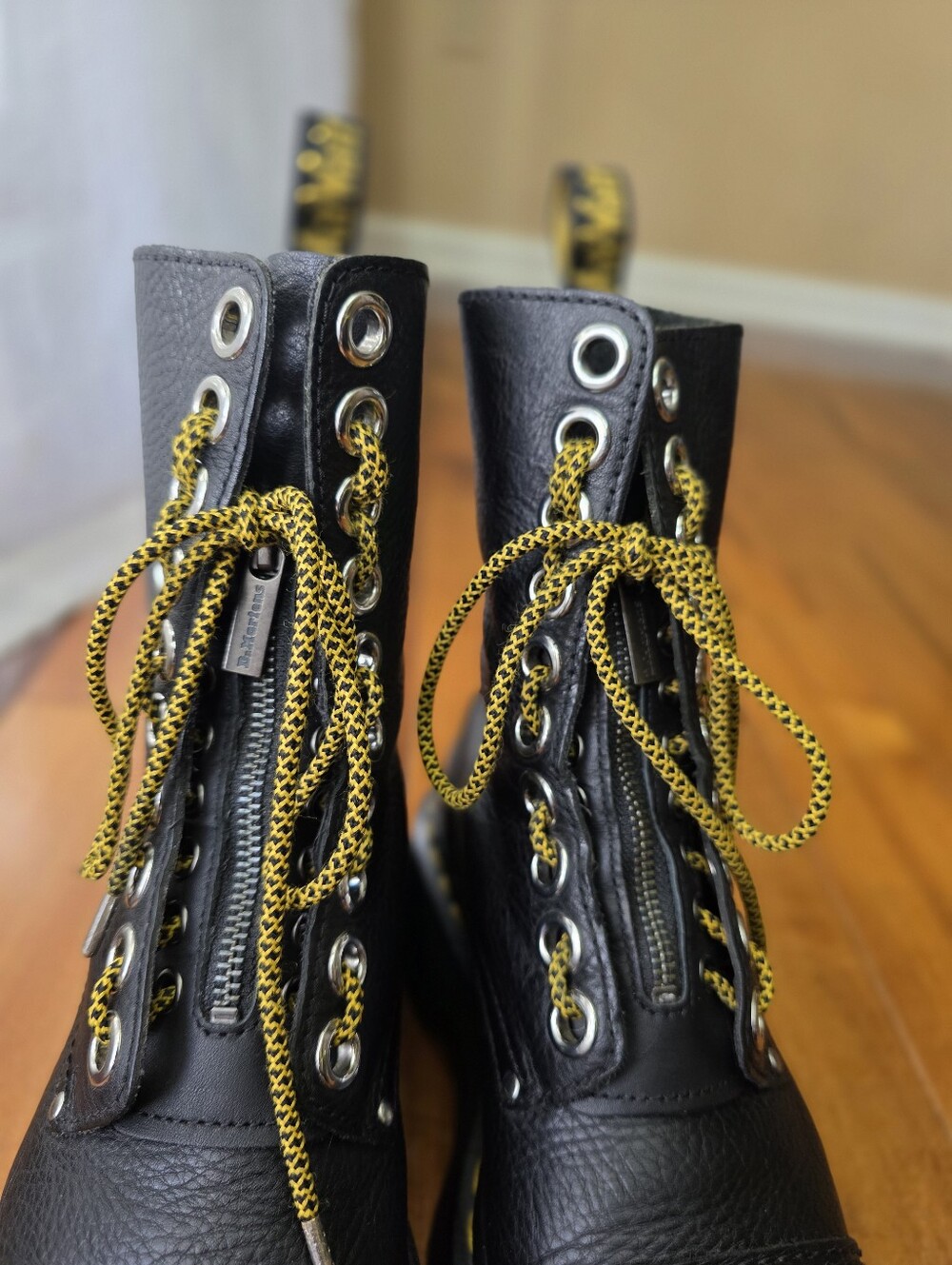 Dr. Martens Sinclair Hi Max Pisa Leather Platform Zip Boots Black Women's 7 - Picture 5 of 15